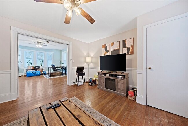 Photo - 36 Walnut St Unit 1