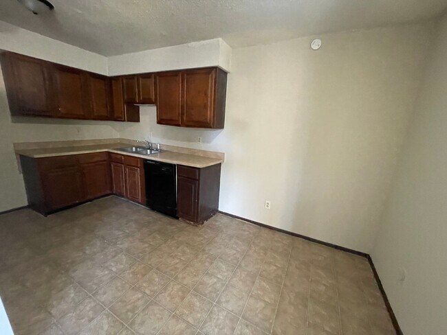 Photo - 283 Catherine Dr Unit 283