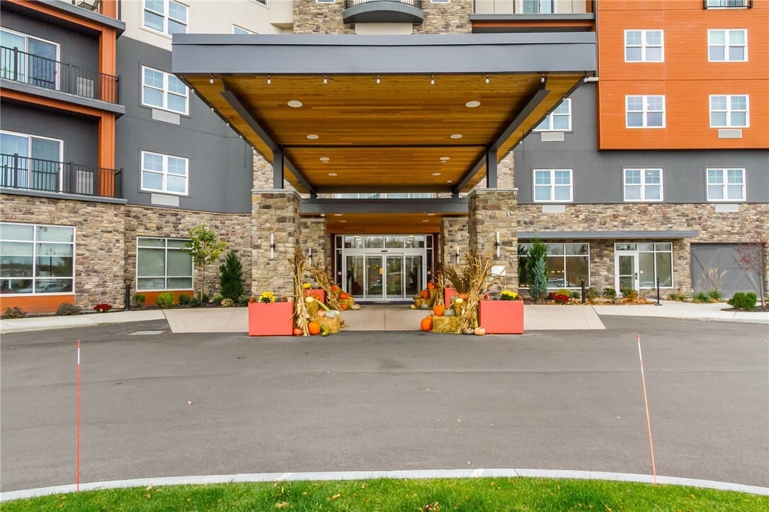 Photo - 205 Lakeshore Dr