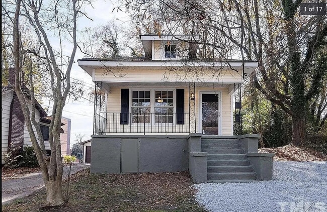Photo - Room in House on Dupree St