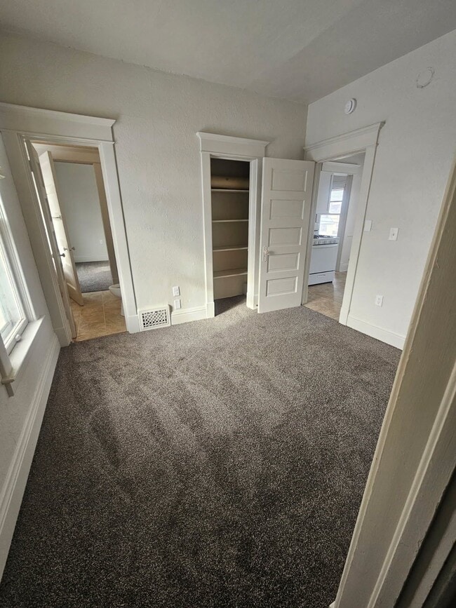 Photo - 226 13th St N