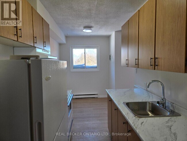 Photo - 15 Wellington Rd 124 Unit Apt #21