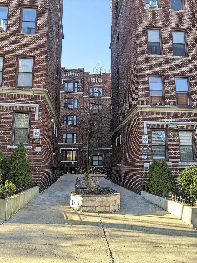 Photo - 277 Harrison Ave Unidad E4 Rental