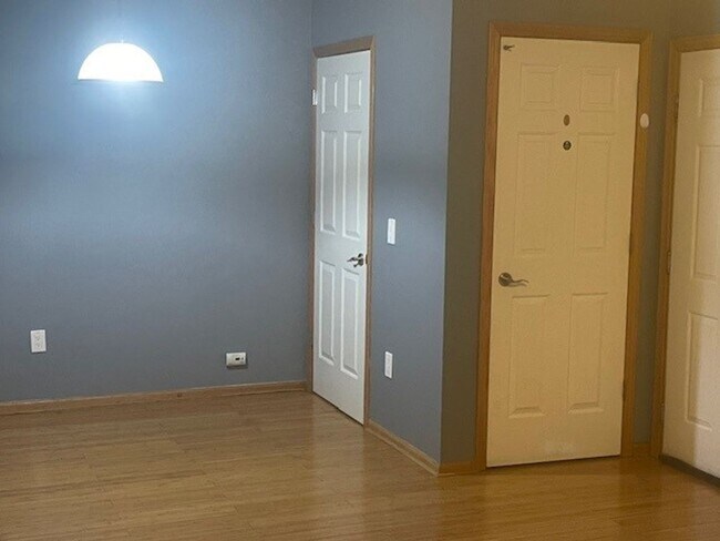 Photo - 2323 E Porter Ave Unidad Vineyard @ Carman Estates #90