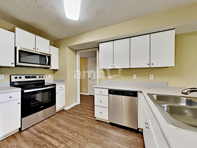 Photo - 1801 Antebellum Dr