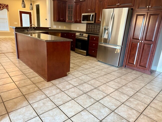Photo - 364 Spring Hill Dr