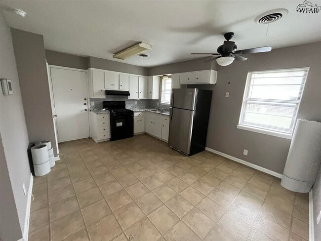 Photo - 4704 N Shore Dr