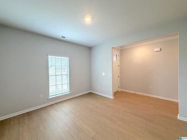 Photo - 204 Stockyard Cir