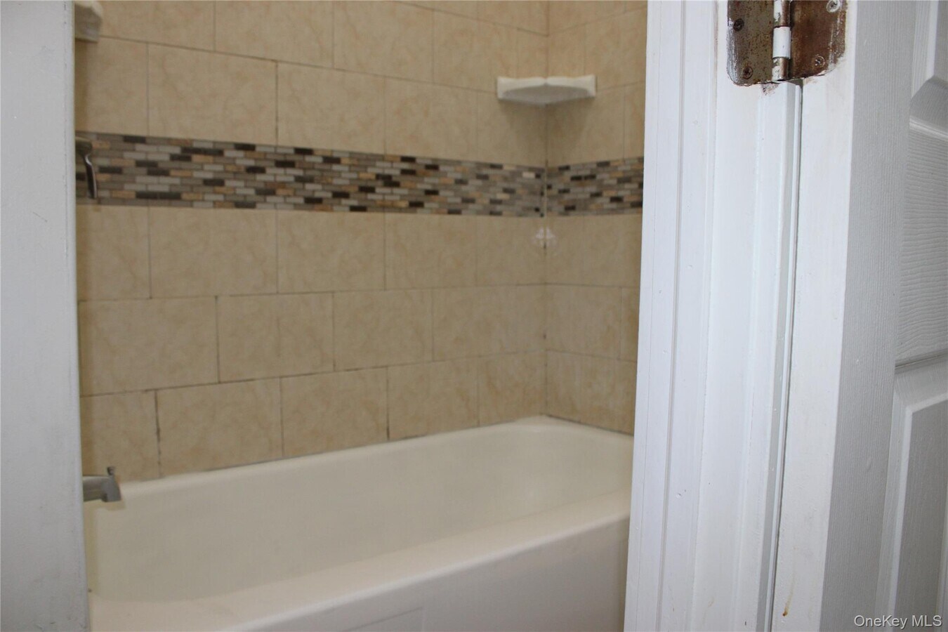 Photo - 195 Autumn Ave