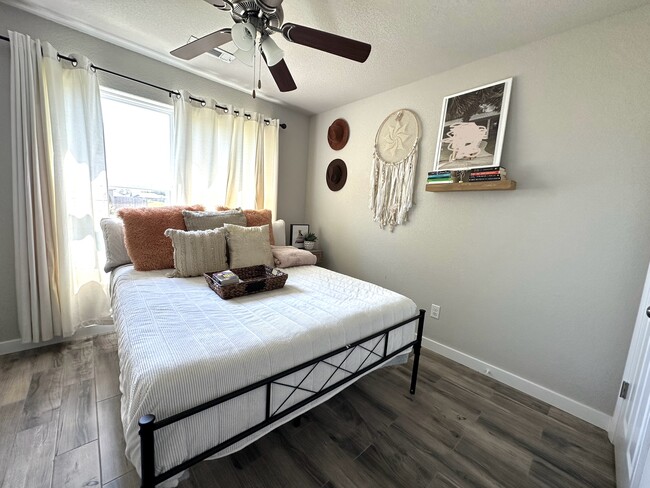 Photo - 704 NW 67th Ave