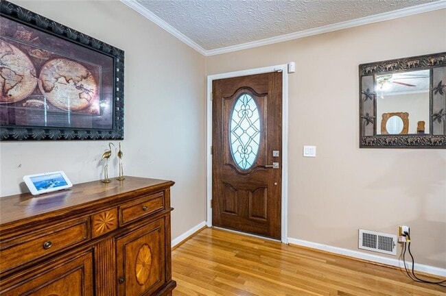 Photo - 465 Dobbs Rd