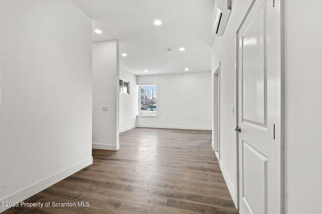 Photo - 19 W River St Unit 302