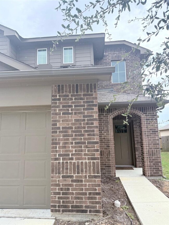 Photo - 13813 Geelong Dr