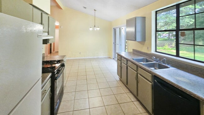 Photo - 2416 Newgate Dr