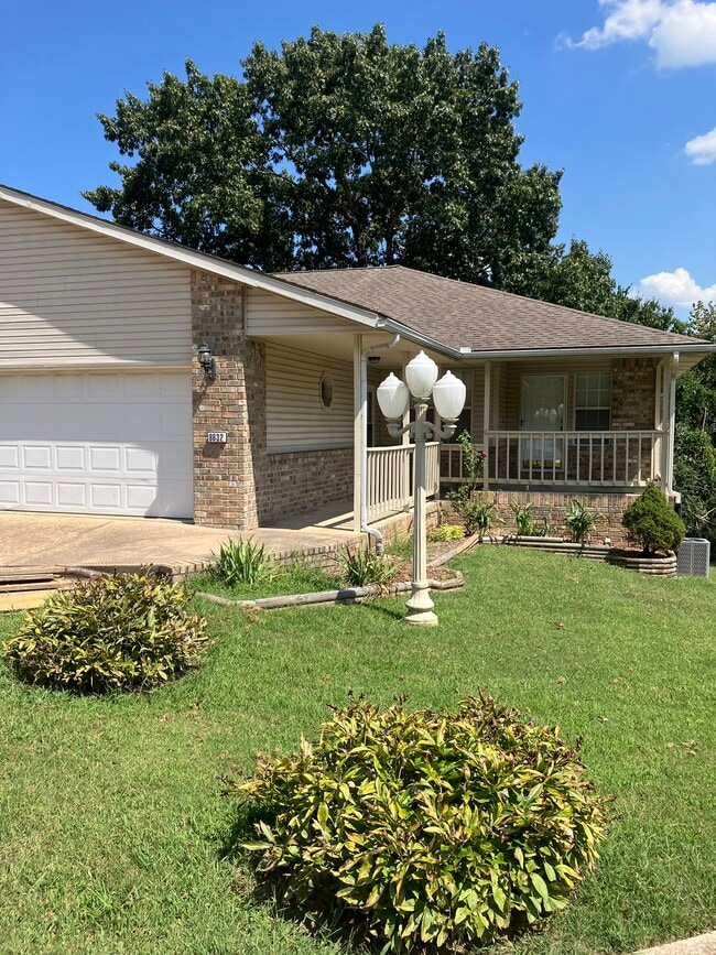 Building Photo - 8632 Golf Creek Dr Rental