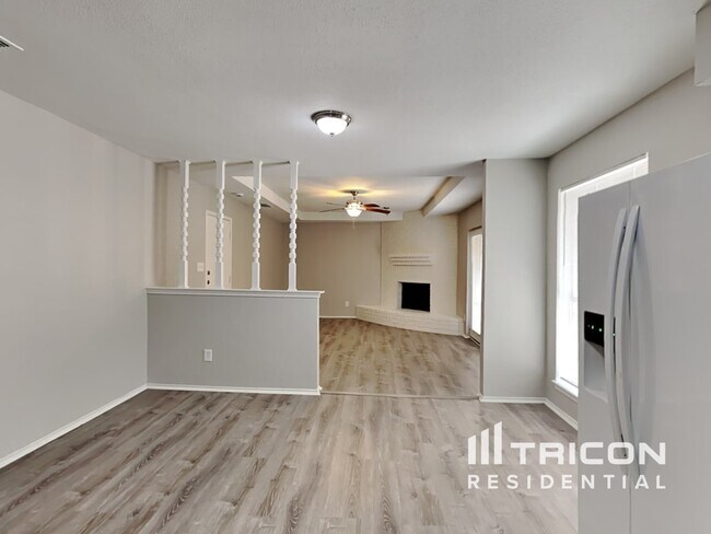 Photo - 6007 Big Springs Dr