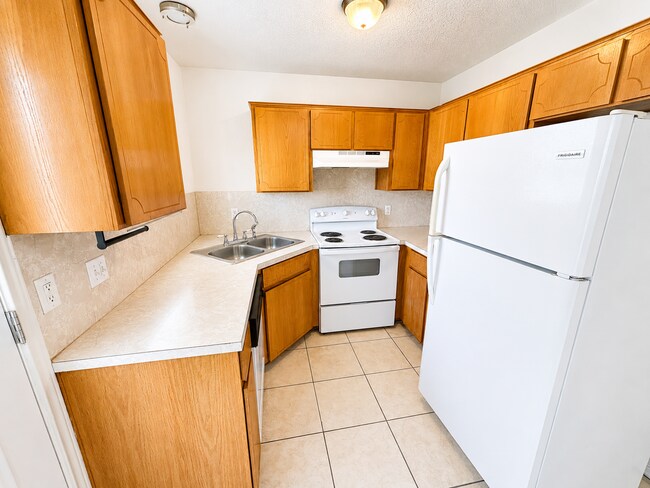 Photo - 1206 Industrial Blvd Unit C