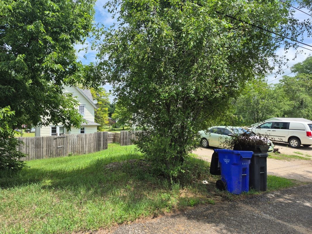 Photo - 1625 12th Ave SE