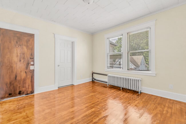 Photo - 130 Kent St Unit 3