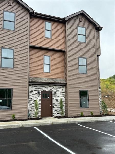 Building Photo - 3273 Brodhead Rd Rental
