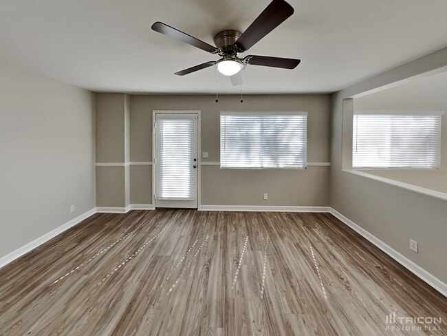 Photo - 1933 Desert Sage Ave