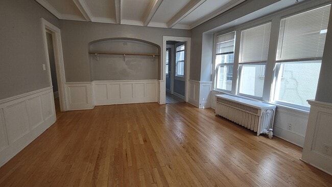 Photo - 3038 N Farwell Ave