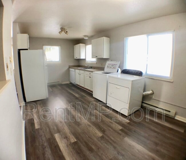 Photo - 915 Mulberry Ln