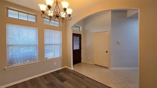 Photo - 119 Red Eagle Ct