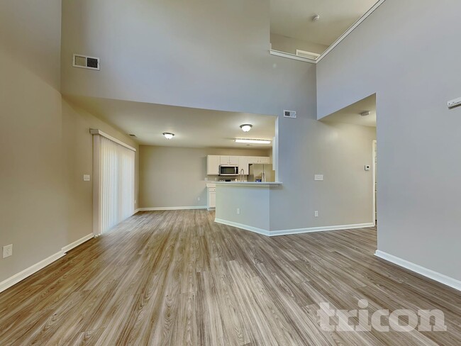 Photo - 703 Carly Court