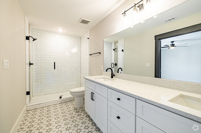 Randolph - 3BR, 2.5BA - 1,956SF - Primary Bathroom