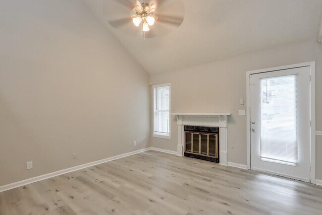 1627 Homestead Trail