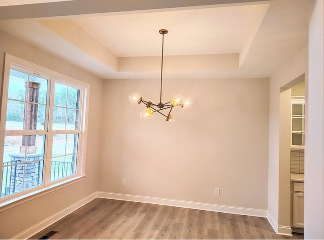 Photo - 7906 Pine St