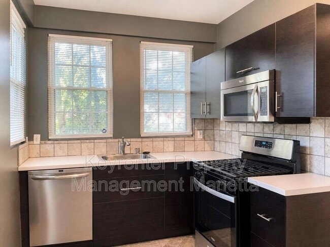 Photo - 5120 Newark Ave SW
