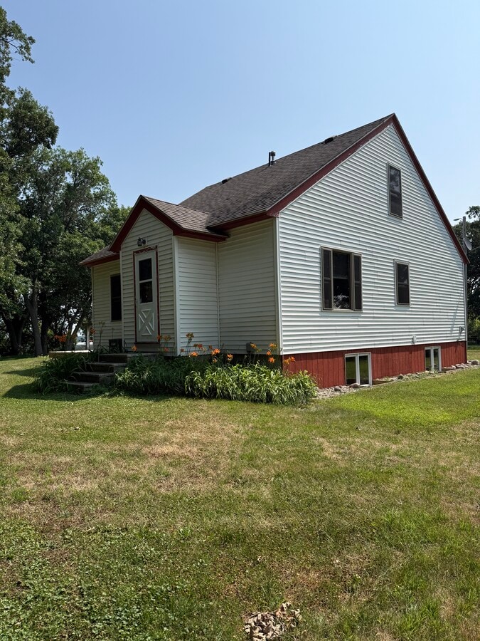 Photo - 5075 County Road 4 NE
