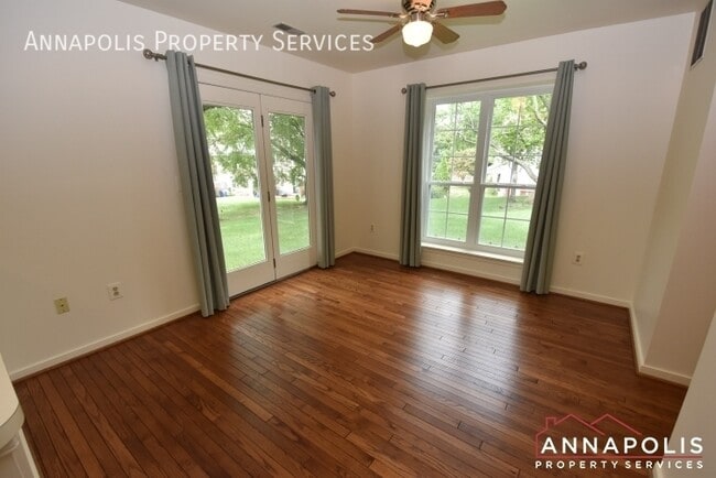 Photo - 21 Edgewood Green Ct