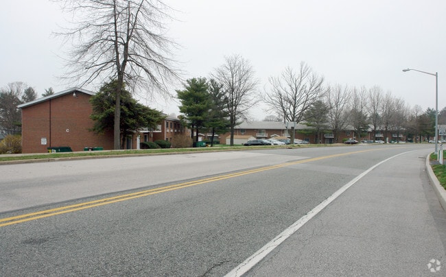 Plymouth Rock Apartments - Plymouth Rock Apartments