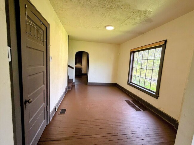 Photo - 2048 2nd St NE Unit 2048