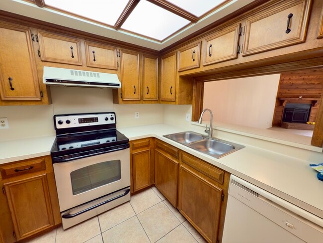 Photo - 95 Poinciana Dr