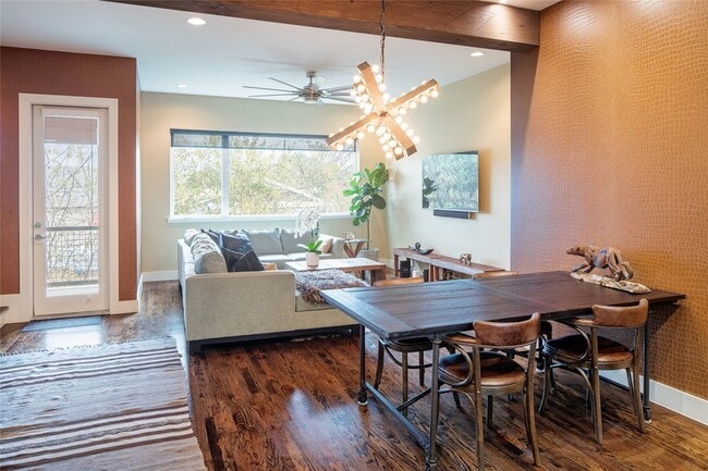 Photo - 4610 Steel St