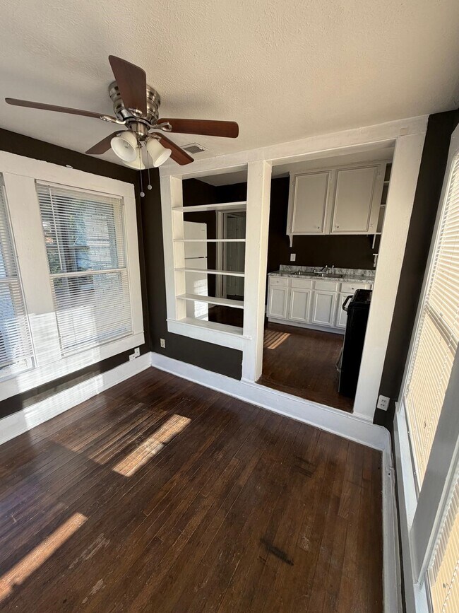 Photo - 4334 Polk St Unit 3