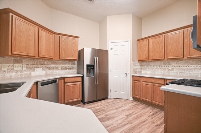 Photo - 203 Colony Creek Dr