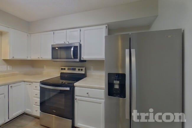 Photo - 606 Radnor Ln