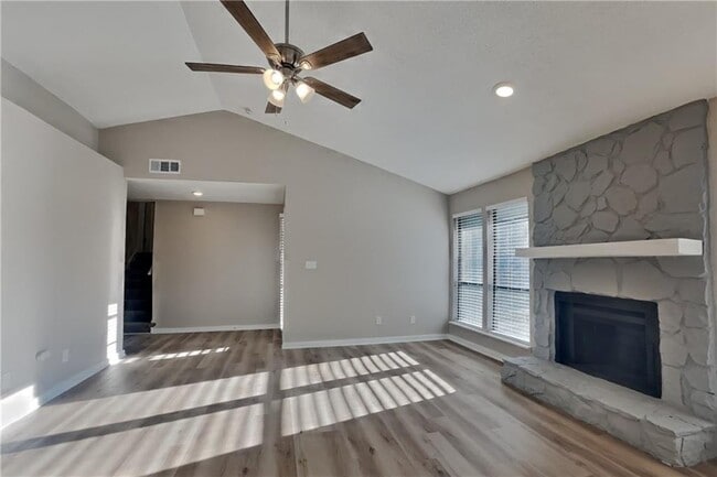 Photo - 4901 Duncan Wood Dr