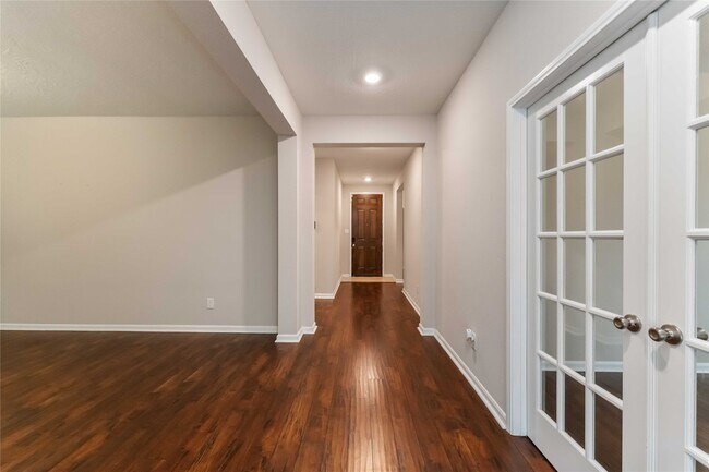 Photo - 5914 River Timber Trl