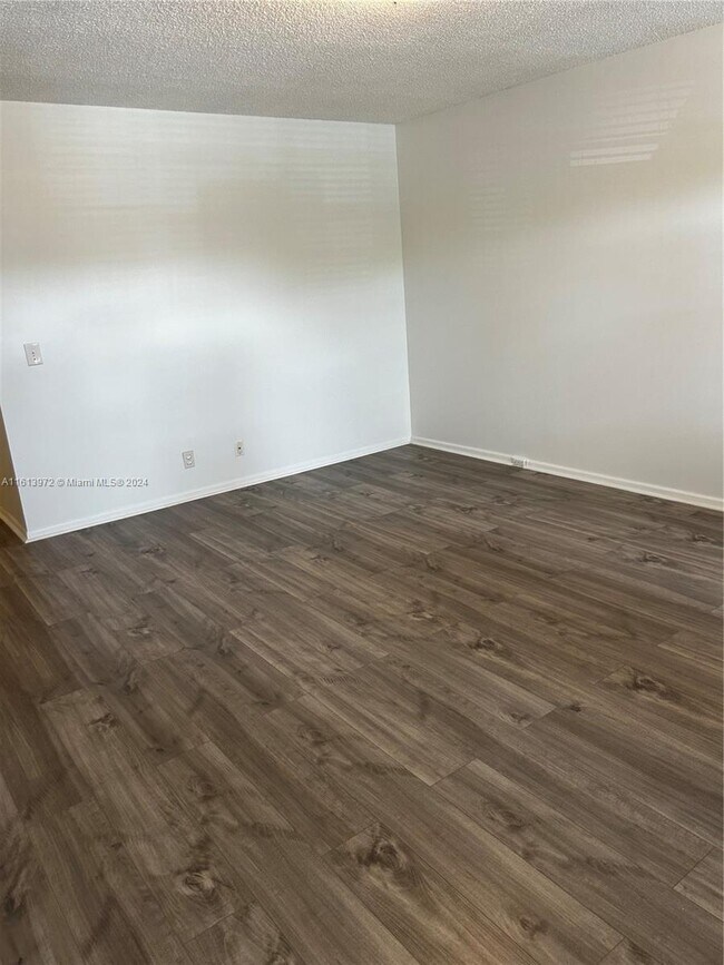 Photo - 300 SW 134th Way Unit 205E