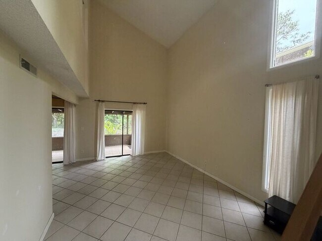 Photo - Charming 3 bed 3 bath townhome in the Orlando