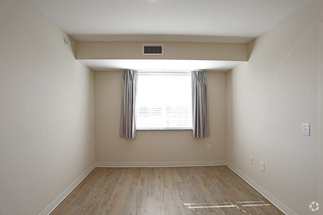 First bedroom - Parks Residential - Richardson