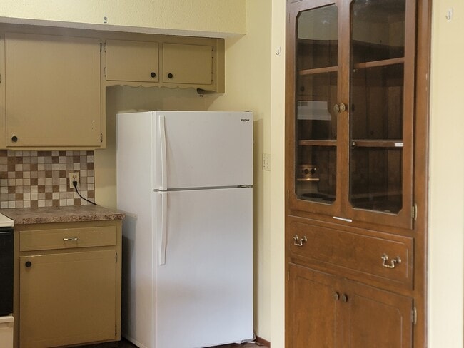 Photo - 813 W Oxford Ave