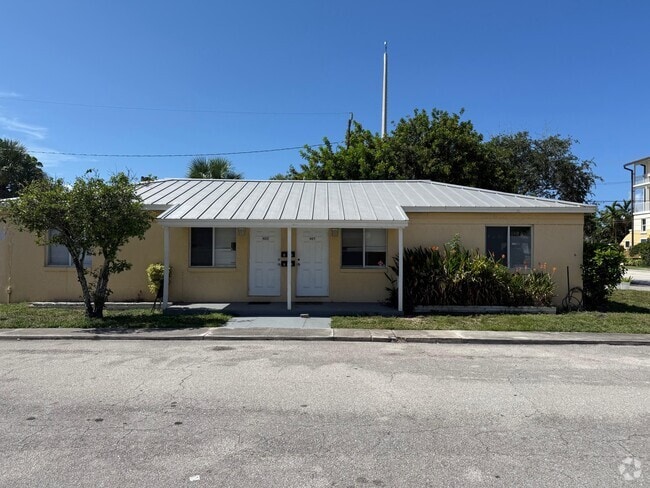 Building Photo - 400 Metcalf Ct Rental