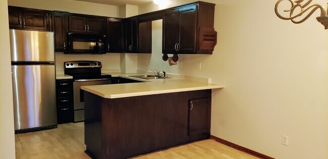 Photo - 2323 Amberwood Dr